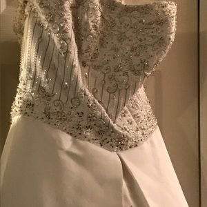 Wedding dress size 14/15